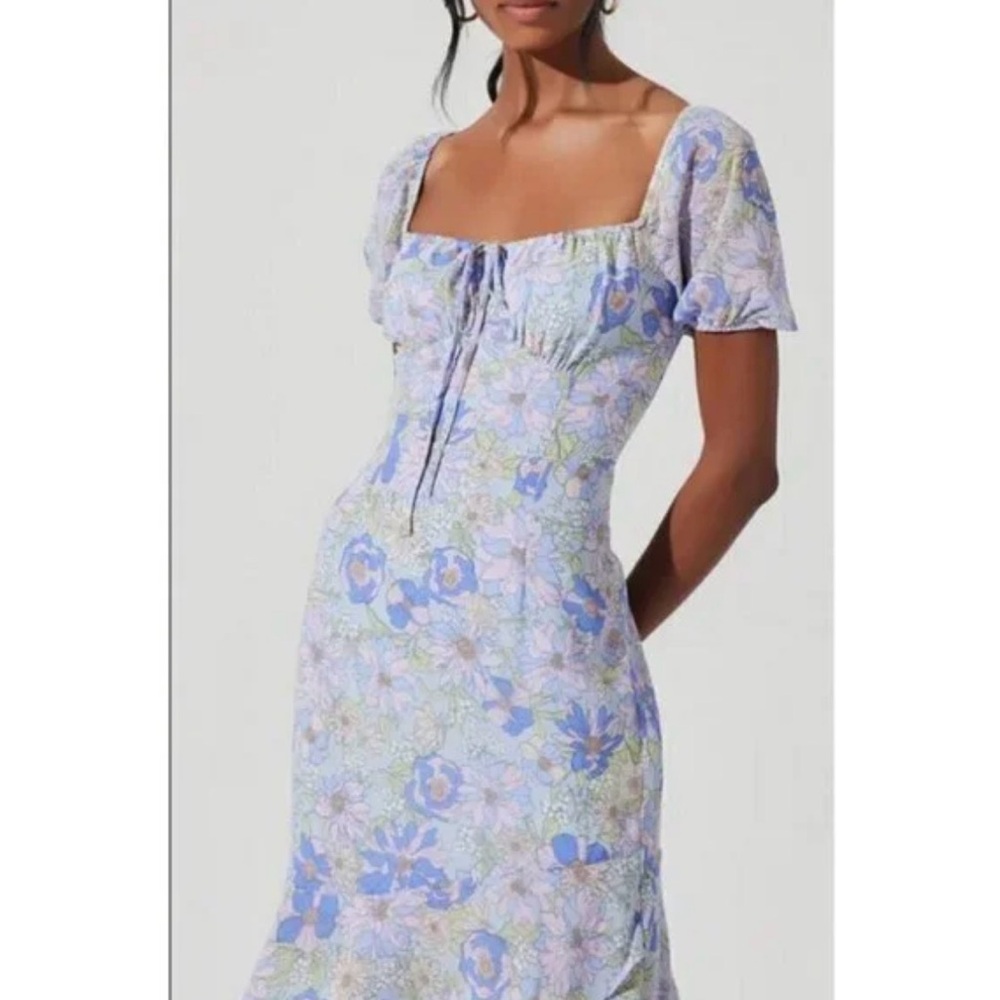 Astr Jessenia Floral Midi Dress in Lavender and Blue
